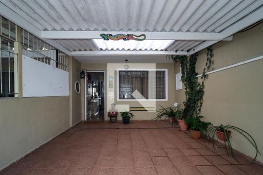 Garagem de casa à venda com 2 quartos, 600m² em Jardim Taboao, São Paulo
