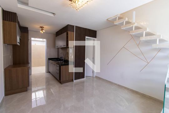 Casa de Condomínio para alugar com 2 quartos, 48m² em Chácara Ondas Verdes, Cotia