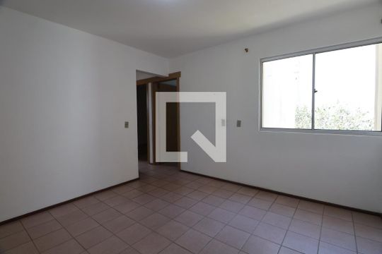 Sala de apartamento à venda com 2 quartos, 50m² em Igara, Canoas