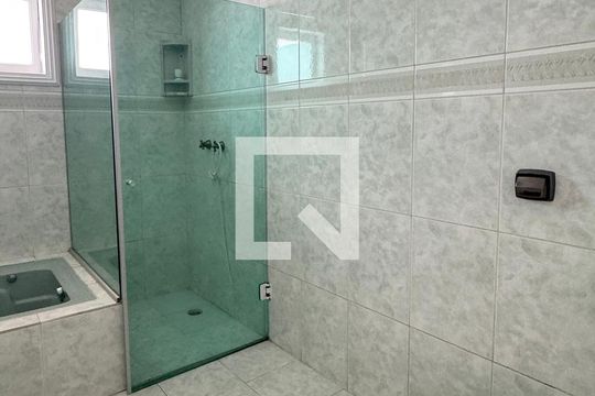 Banheiro da Suíte 1 de casa de condomínio à venda com 4 quartos, 250m² em Tamboré, Santana de Parnaíba