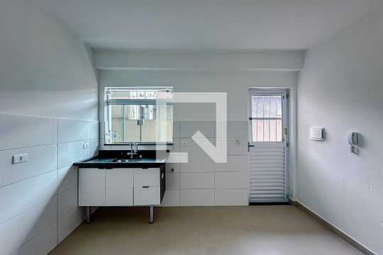 Studio de kitnet/studio para alugar com 1 quarto, 25m² em Vila Canero, São Paulo