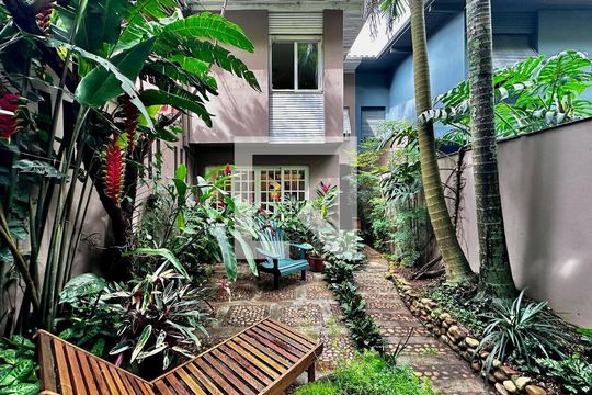 Garagem  de casa à venda com 3 quartos, 90m² em Jardim Caravelas, São Paulo