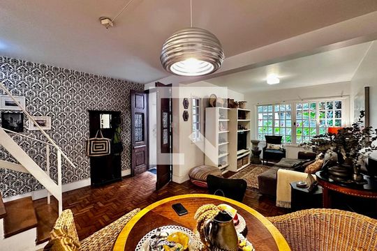 Casa à venda com 3 quartos, 90m² em Jardim Caravelas, São Paulo