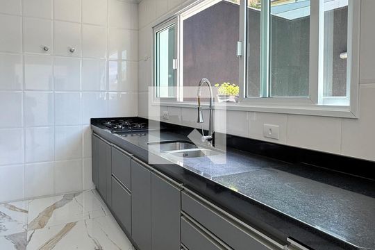 Cozinha de casa de condomínio à venda com 4 quartos, 403m² em Parque Sinai, Santana de Parnaíba