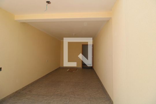 Garagem de casa à venda com 3 quartos, 100m² em Jardim Santa Cruz, São Paulo