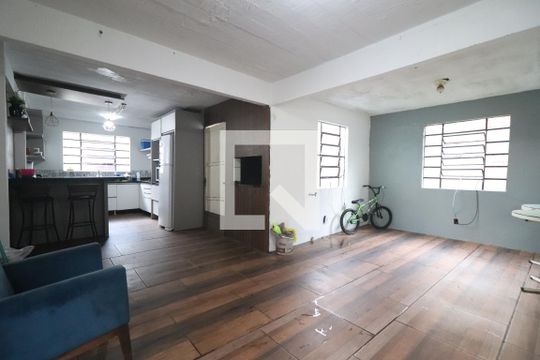 Garagem de casa à venda com 2 quartos, 116m² em Liberdade, Novo Hamburgo