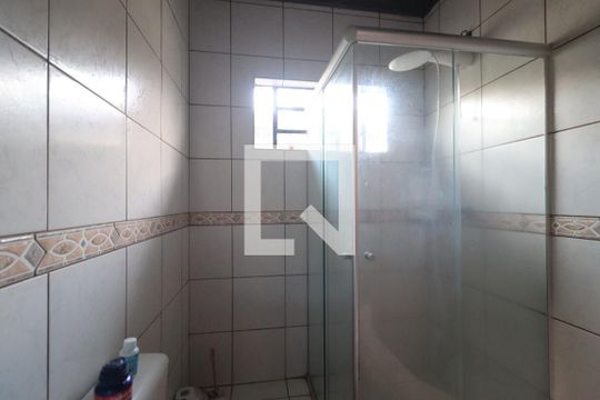 Banheiro de casa à venda com 2 quartos, 116m² em Liberdade, Novo Hamburgo