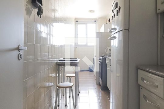 Cozinha de apartamento para alugar com 2 quartos, 66m² em São José, São Leopoldo