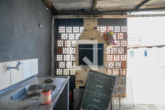 Varanda  de casa à venda com 2 quartos, 217m² em Jardim Botucatu, São Paulo