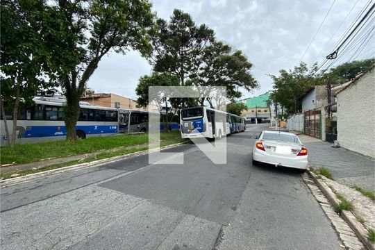Vista da Rua de casa à venda com 3 quartos, 100m² em Bortolândia, São Paulo