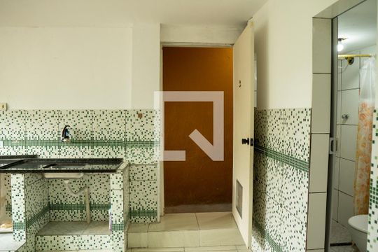 Cozinha de apartamento para alugar com 1 quarto, 300m² em Rocha Sobrinho, Mesquita