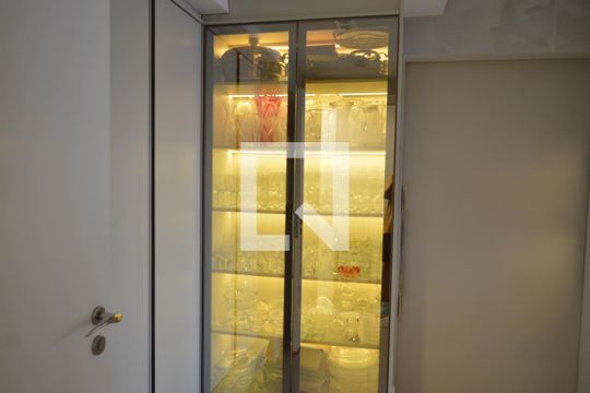 Cozinha de apartamento à venda com 2 quartos, 104m² em Vila Mariana, São Paulo