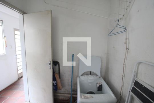 Área de Serviço de casa à venda com 3 quartos, 152m² em Vila Dionisia, São Paulo