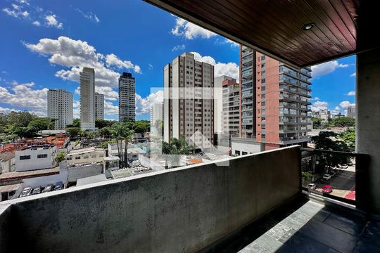 Sacada de apartamento à venda com 4 quartos, 195m² em Chácara Santo Antônio, São Paulo