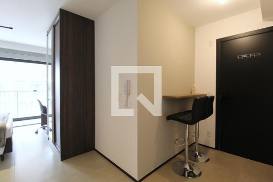 Cozinha de kitnet/studio à venda com 1 quarto, 30m² em Indianópolis, São Paulo