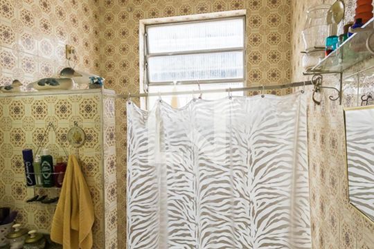 Banheiro da Suíte 1 de casa à venda com 4 quartos, 200m² em Brás de Pina, Rio de Janeiro