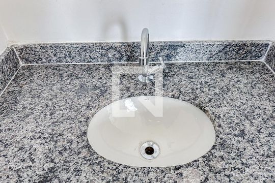 Banheiro de apartamento à venda com 2 quartos, 37m² em Mooca, São Paulo