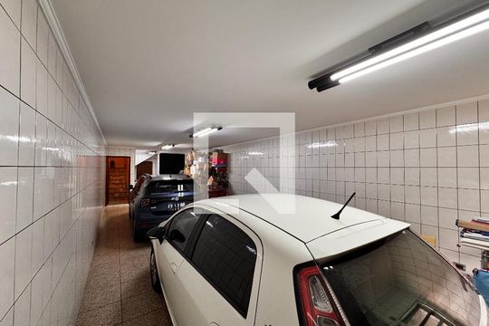 Garagem de casa para alugar com 3 quartos, 309m² em Parque Novo Oratório, Santo André