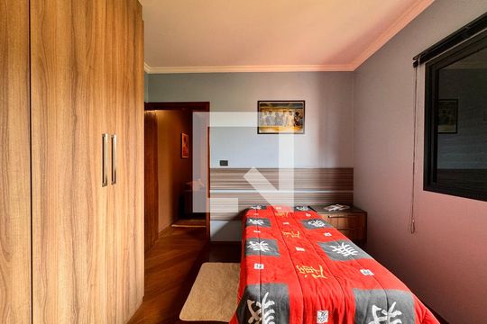 Quarto 2 de casa para alugar com 3 quartos, 309m² em Parque Novo Oratório, Santo André