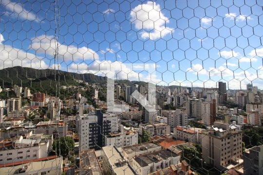 Vista  de apartamento à venda com 4 quartos, 230m² em Serra, Belo Horizonte