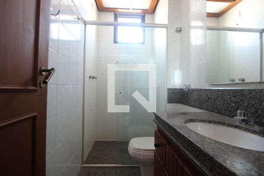 Banheiro  de apartamento à venda com 4 quartos, 230m² em Serra, Belo Horizonte