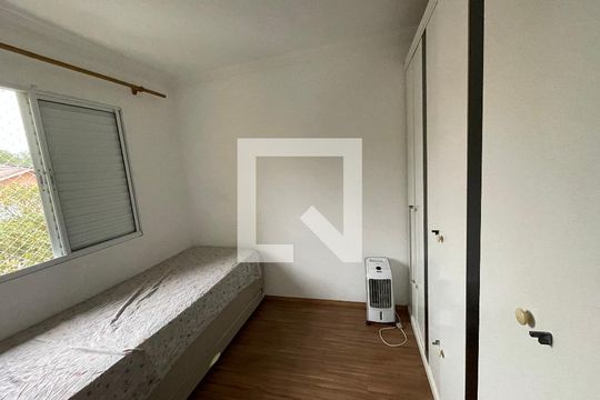 Quarto 2 de casa de condomínio para alugar com 3 quartos, 82m² em Jardim Ipes, Cotia