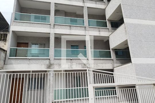 Fachada de casa para alugar com 1 quarto, 45m² em Vila Esperança, São Paulo