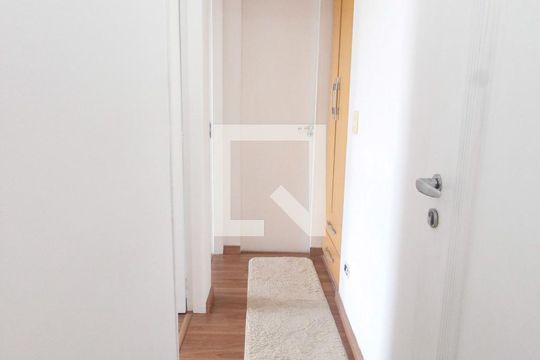Corredor de apartamento à venda com 2 quartos, 76m² em Jardim Morro Verde, São Paulo