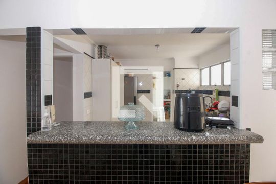 Cozinha de apartamento à venda com 2 quartos, 76m² em Jardim Morro Verde, São Paulo