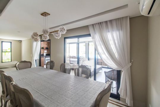 Sala de Jantar de casa de condomínio à venda com 3 quartos, 390m² em Morada das Flores (aldeia da Serra), Santana de Parnaíba