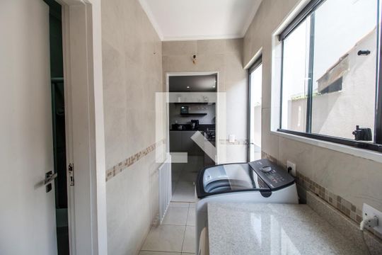Área de Serviço de casa de condomínio à venda com 3 quartos, 390m² em Morada das Flores (aldeia da Serra), Santana de Parnaíba