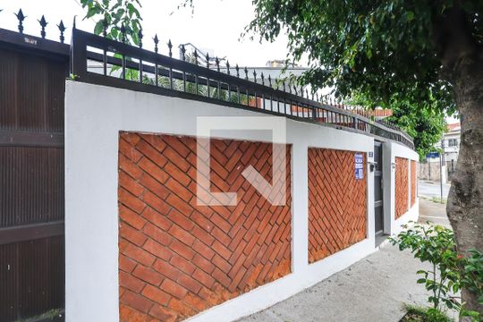 Fachada de casa para alugar com 4 quartos, 200m² em Cursino, São Paulo