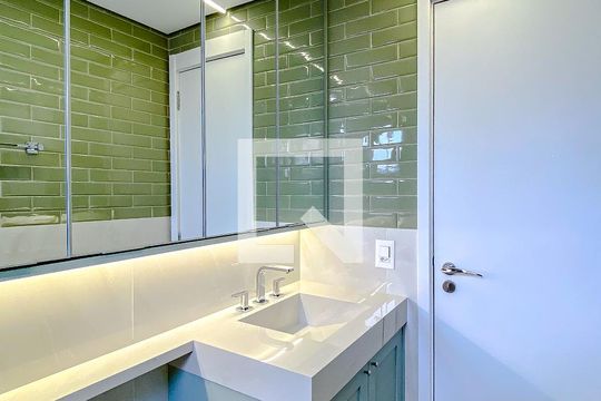 Banheiro da Suíte 3 de apartamento à venda com 3 quartos, 265m² em Mooca, São Paulo