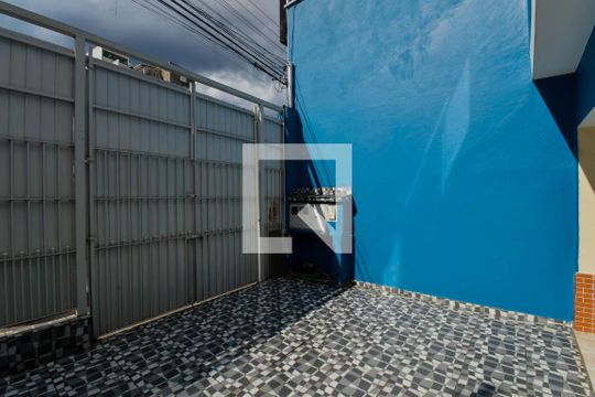 Garagem de casa para alugar com 1 quarto, 73m² em Jardim Paraiso, Guarulhos