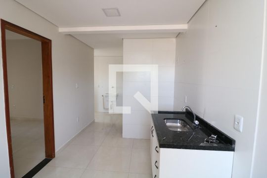 Cozinha de apartamento para alugar com 2 quartos, 38m² em Aricanduva, São Paulo