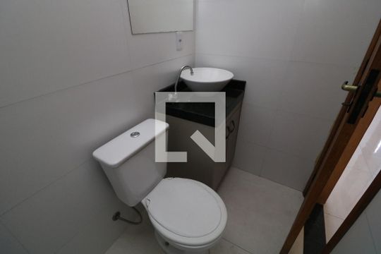 Banheiro de apartamento para alugar com 2 quartos, 38m² em Aricanduva, São Paulo
