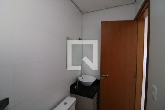 Banheiro de apartamento para alugar com 2 quartos, 38m² em Aricanduva, São Paulo