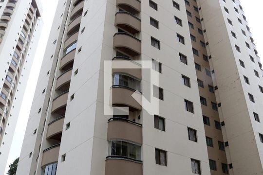 Fachada do bloco de apartamento para alugar com 3 quartos, 117m² em Chácara Agrindus, Taboão da Serra
