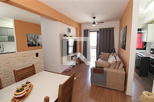 Apartamento à venda com 3 quartos, 65m² em Del Castilho, Rio de Janeiro