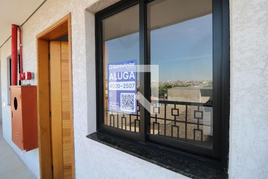 Fachada de apartamento para alugar com 2 quartos, 38m² em Aricanduva, São Paulo