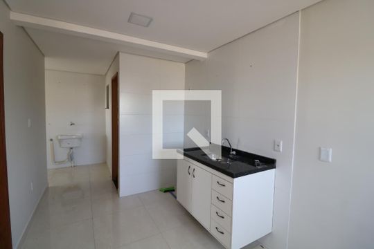 Cozinha de apartamento para alugar com 2 quartos, 38m² em Aricanduva, São Paulo