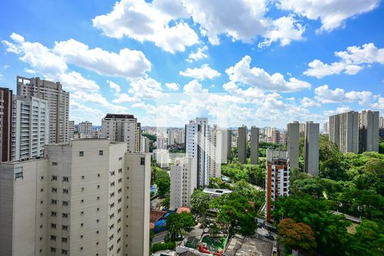 Vista de apartamento para alugar com 2 quartos, 112m² em Vila Suzana, São Paulo