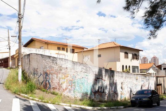 Fachada de casa para alugar com 5 quartos, 580m² em Centro, Diadema