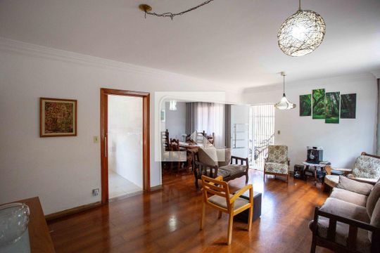 Sala de TV de casa à venda com 5 quartos, 580m² em Centro, Diadema