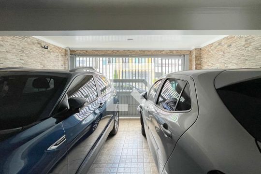 Garagem de casa à venda com 5 quartos, 255m² em Nova Petrópolis, São Bernardo do Campo