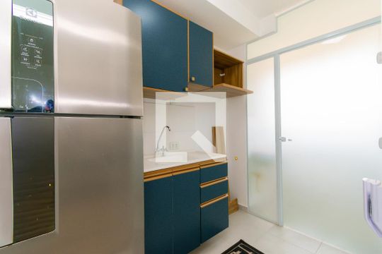 Cozinha de kitnet/studio para alugar com 1 quarto, 27m² em Jardim Independência (são Paulo), São Paulo