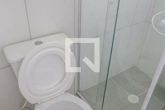 Banheiro de apartamento para alugar com 1 quarto, 28m² em Santa Cecilia, São Paulo