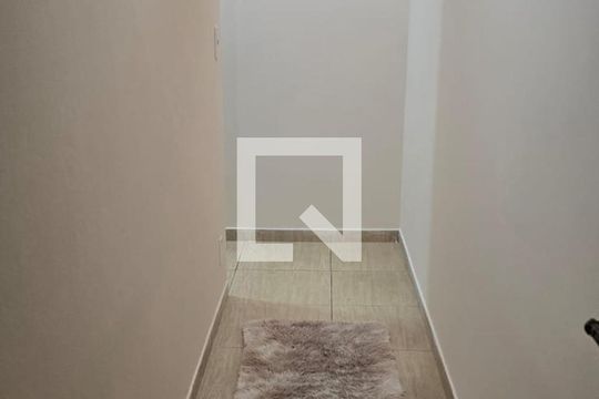 Corredor de casa à venda com 3 quartos, 325m² em Vila Josefina, Jundiaí