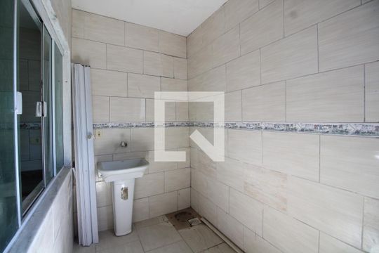 Área de serviço de casa para alugar com 2 quartos, 60m² em Curicica, Rio de Janeiro