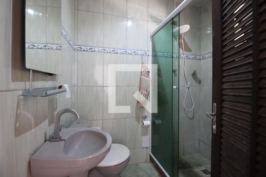Banheiro Social de apartamento para alugar com 2 quartos, 60m² em Curicica, Rio de Janeiro